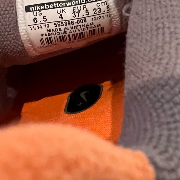 Nike NEW size 6.5 Lunerlon sneakers. Never worn. Perfect condition. - Picture 6 of 7